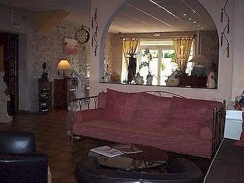 Отель Logis Le Relais Sarrasin