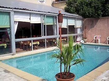 Logis Le Relais Sarrasin
